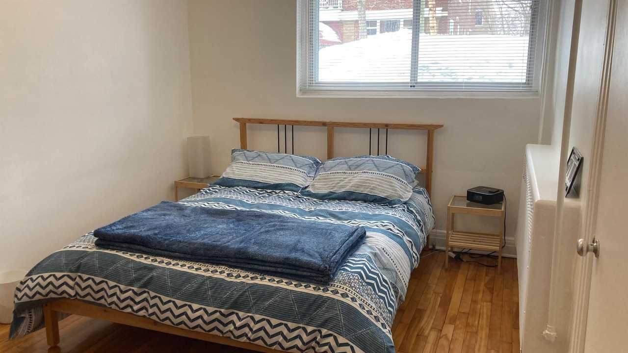 3760 Av Saint-Kevin #17 - Photo 6 of 10