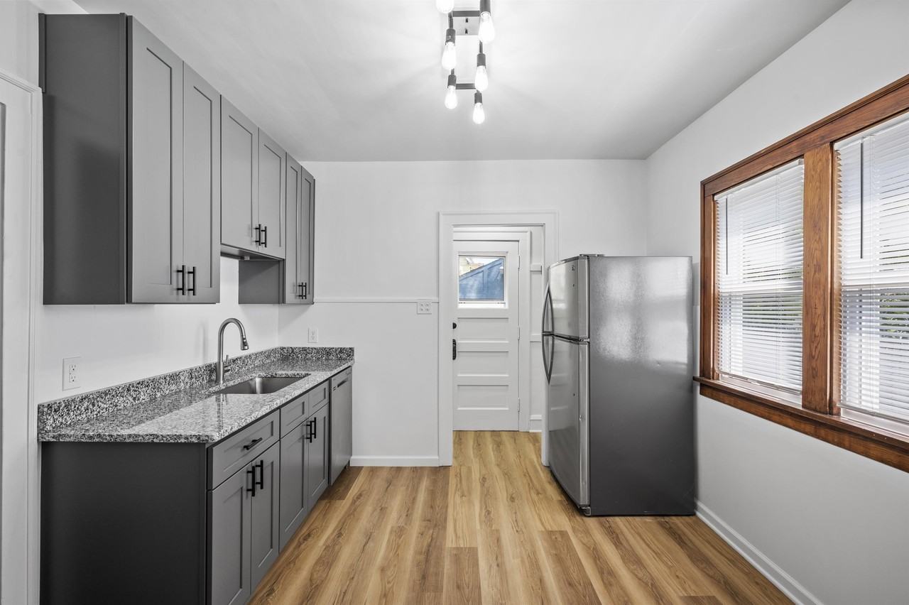11408 Headley Ave #1 - Photo 5 of 35