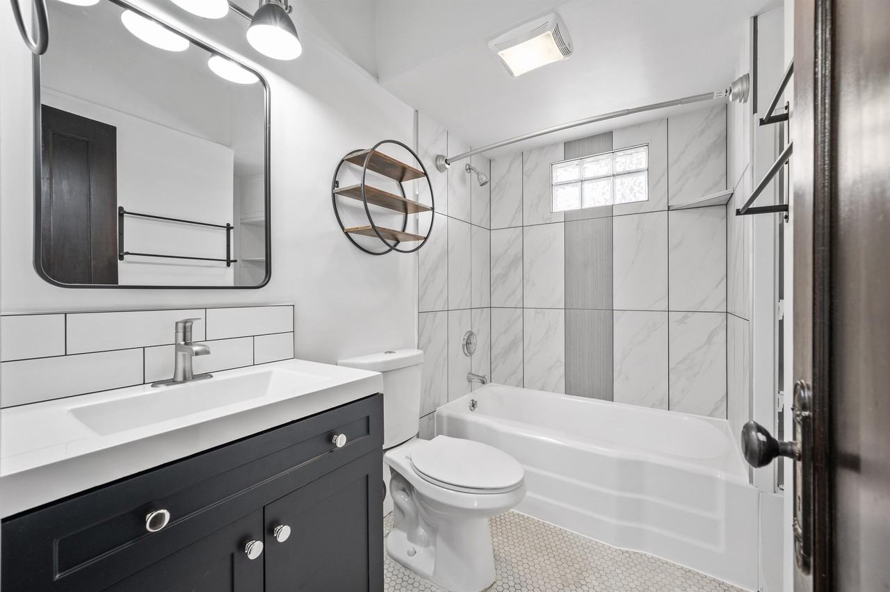 11408 Headley Ave #1 - Photo 7 of 35