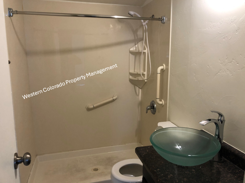 1735 Glenwood Ave #1 - Photo 2 of 10