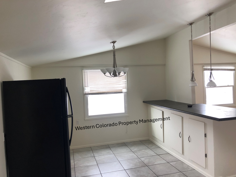1735 Glenwood Ave #1 - Photo 6 of 10