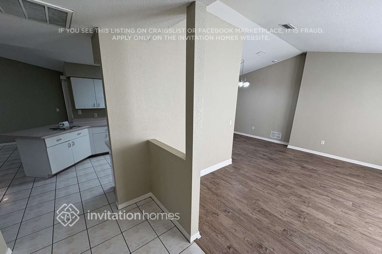 469 Dorchester St - Photo 4 of 15