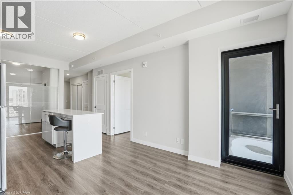 15 Queen St S #909 - Photo 7 of 13