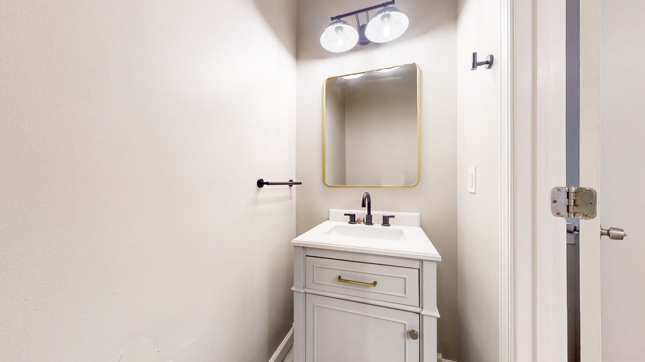 2355 Hill St Nw #A - Photo 7 of 12