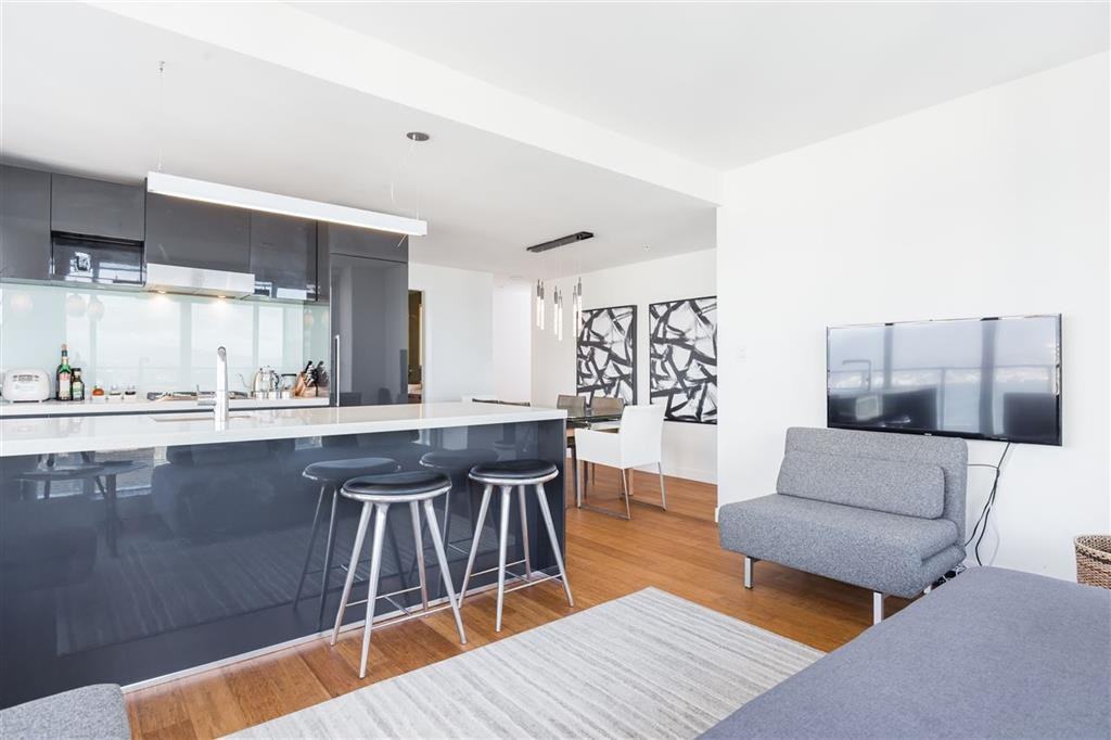 777 Richards Street #470X - Photo 4 of 14