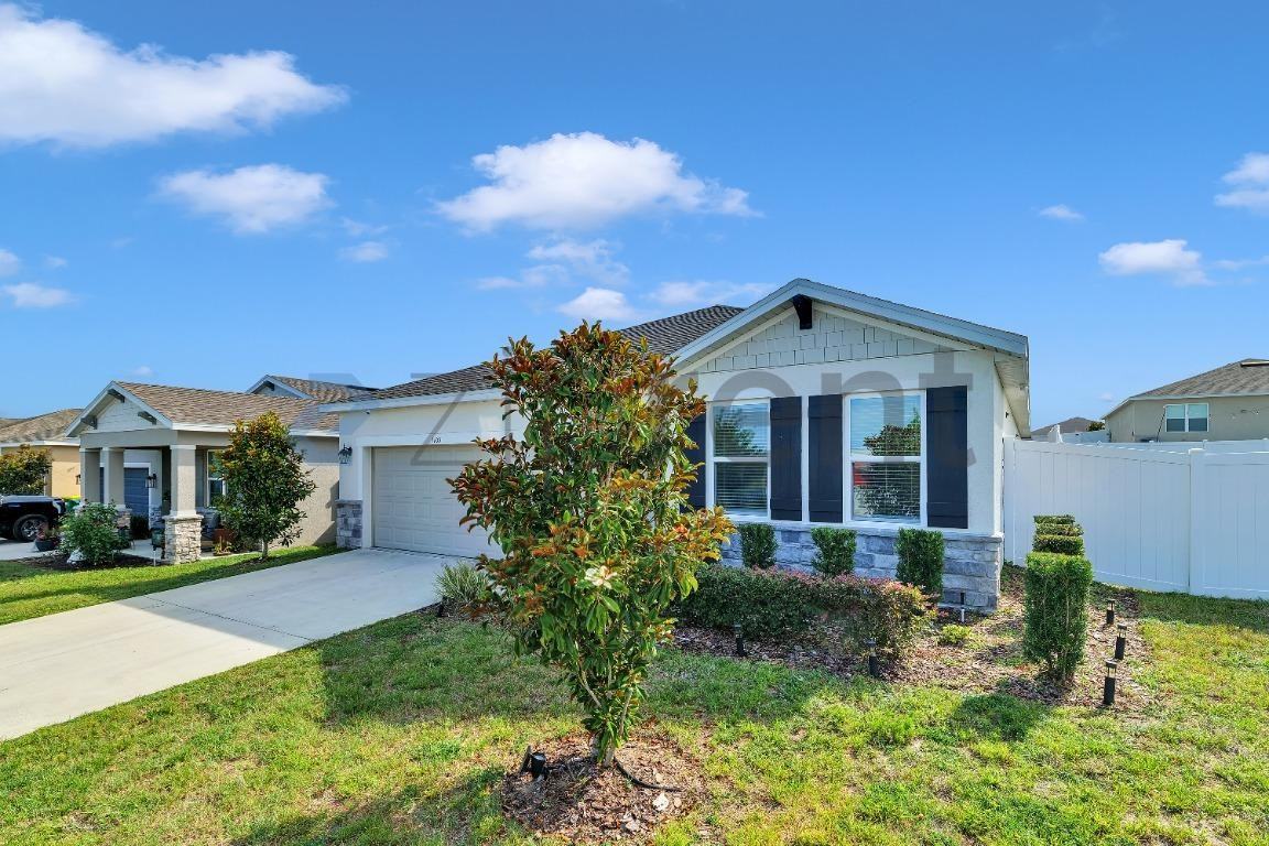 1105 Fig St - Photo 2 of 35
