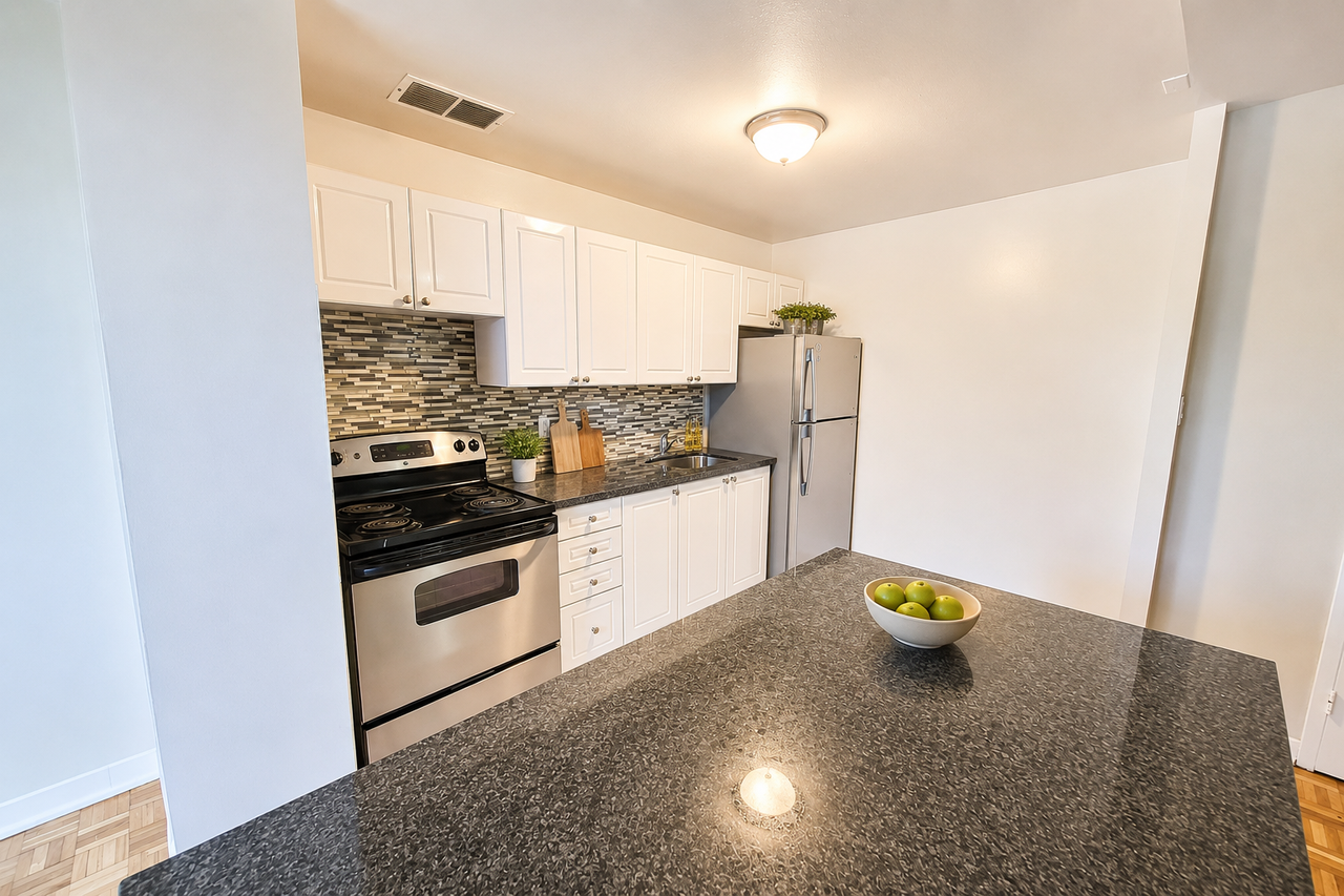 Heritage Apartments - Photo 4 of 11
