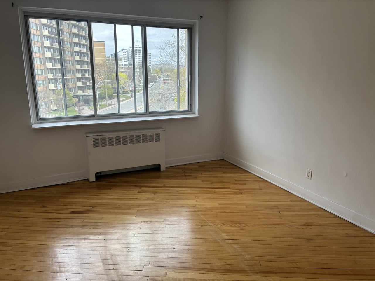 5475 Av Westminster — photo 3