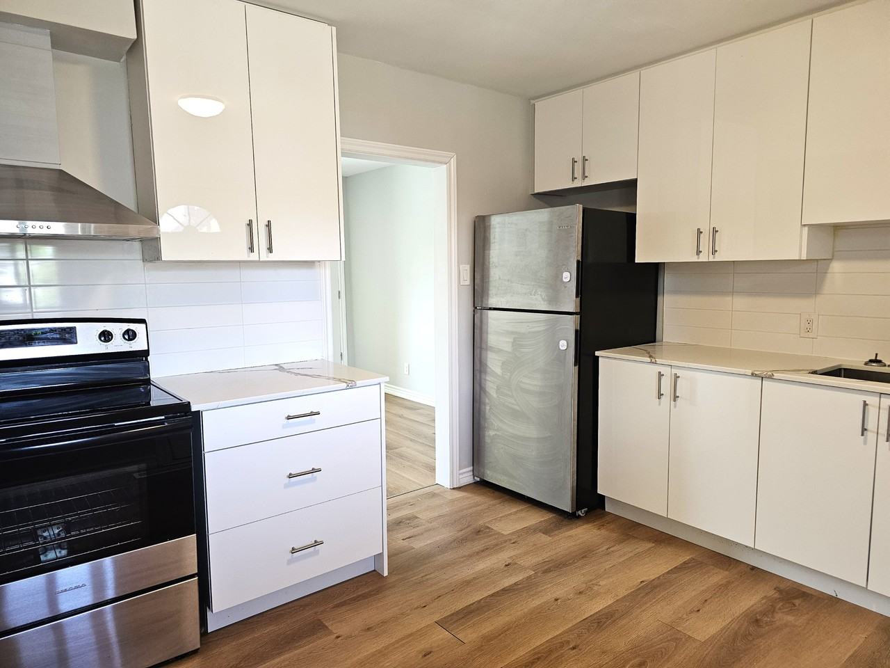8392 Willoughby Dr - Photo 3 of 11