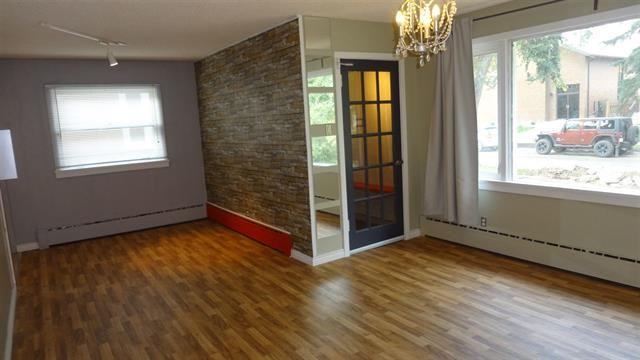 Bonnie Doon Main-floor - Photo 6 of 17