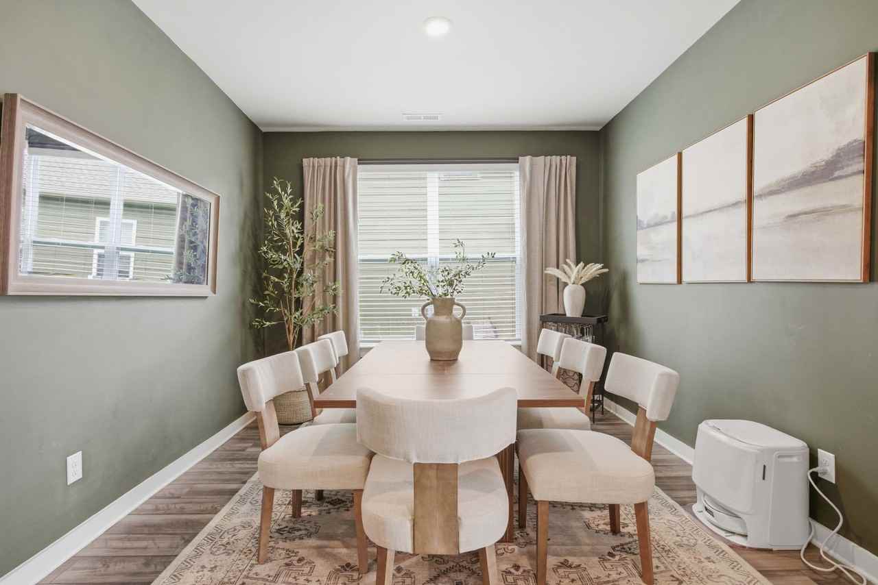 724 Ewell Farm Dr #1 - Photo 6 of 34