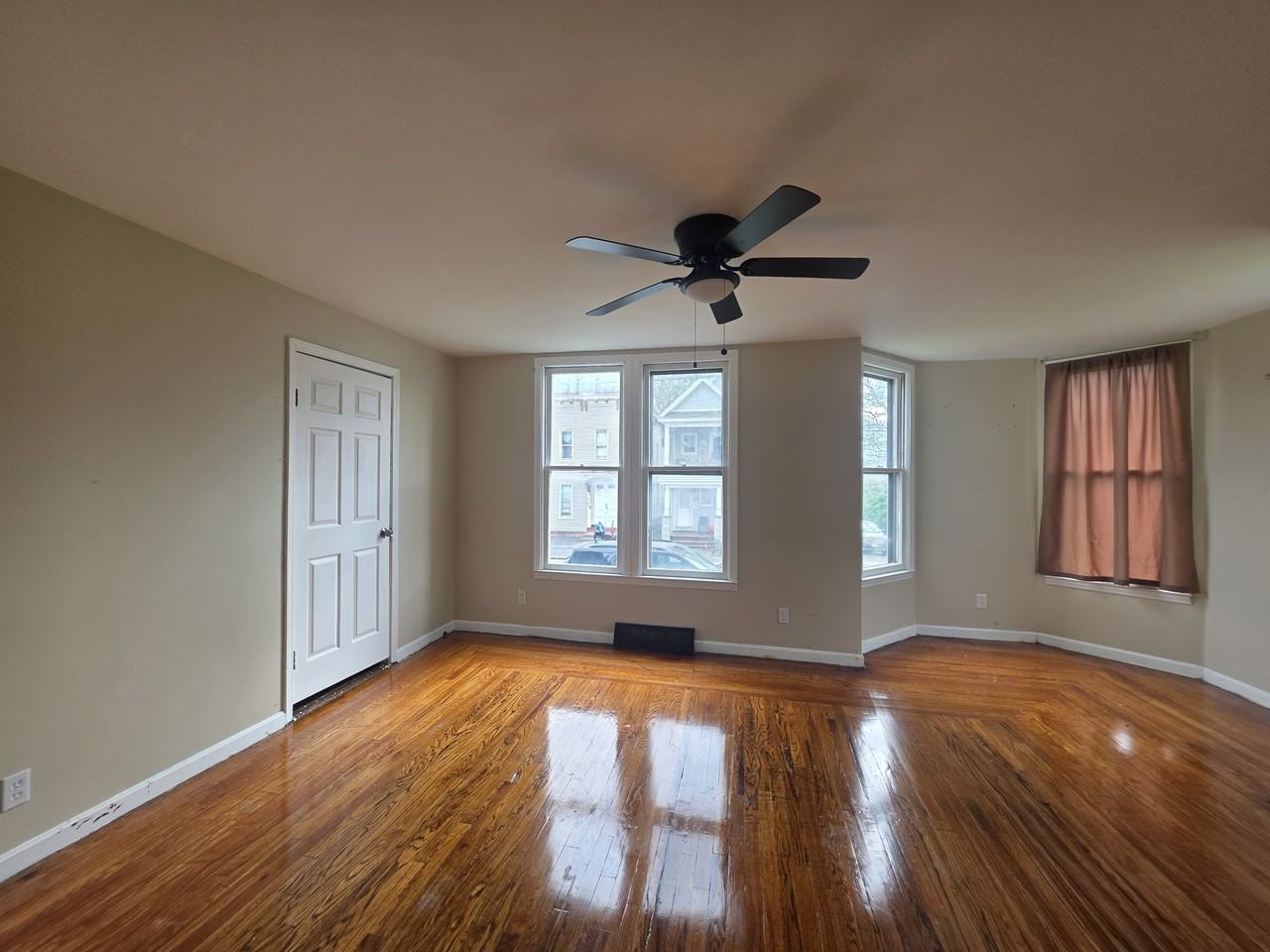 73 Adacemy St. FL 1 #1 - Photo 5 of 10