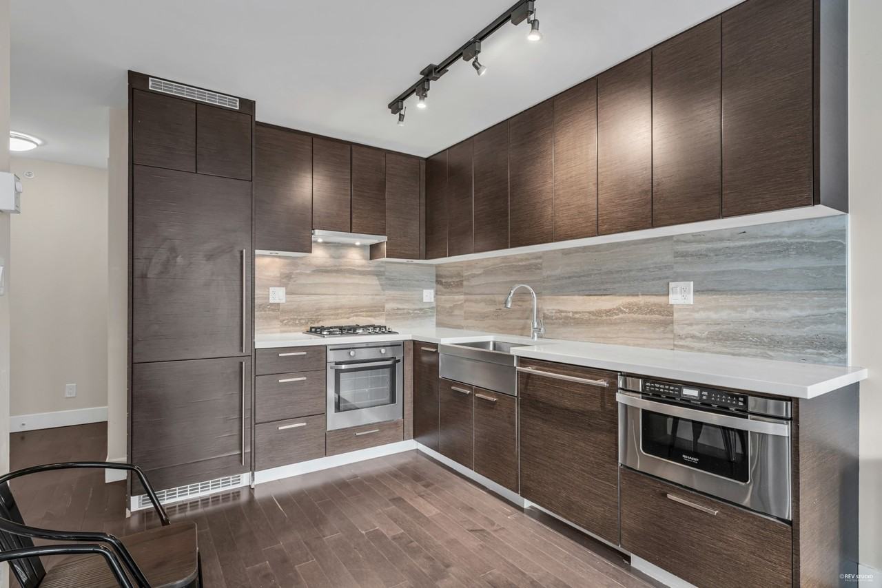 535 Smithe Street #606 - Photo 3 of 17