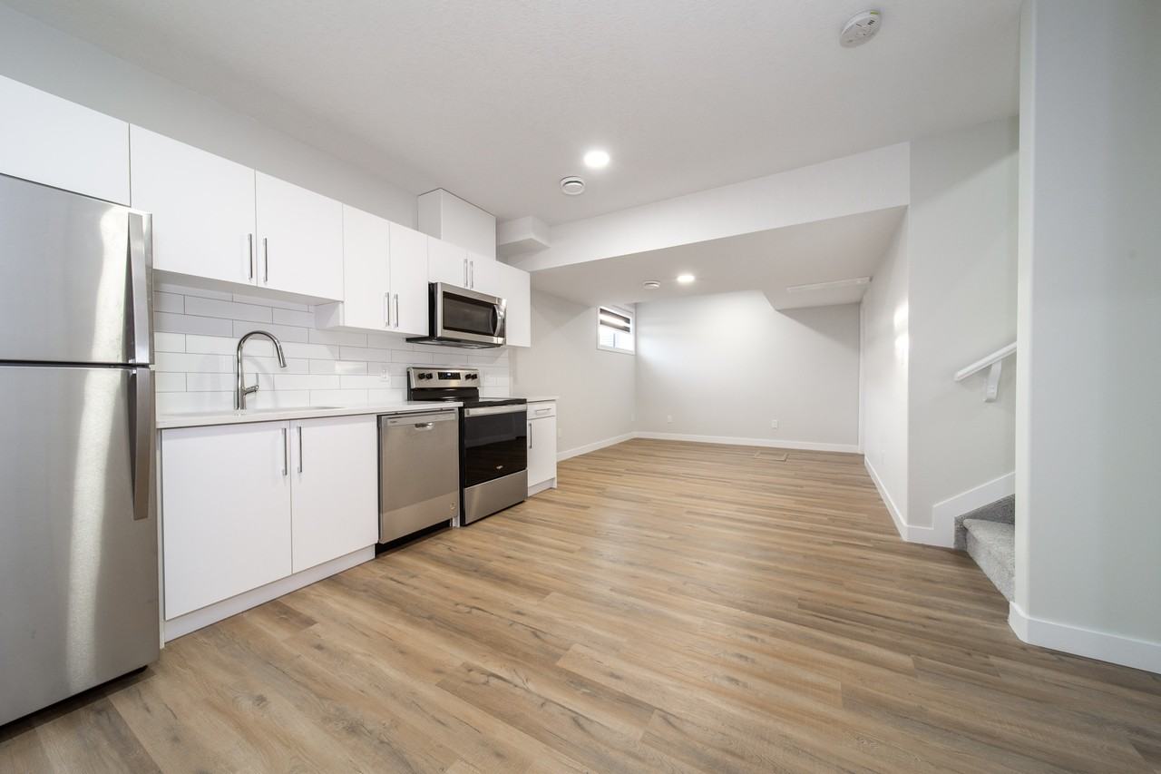 106-B Penn Place - Photo 2 of 11