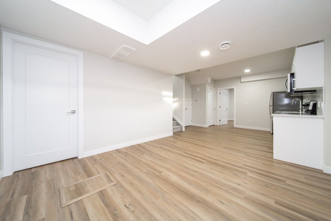 106-B Penn Place - Photo 6 of 11