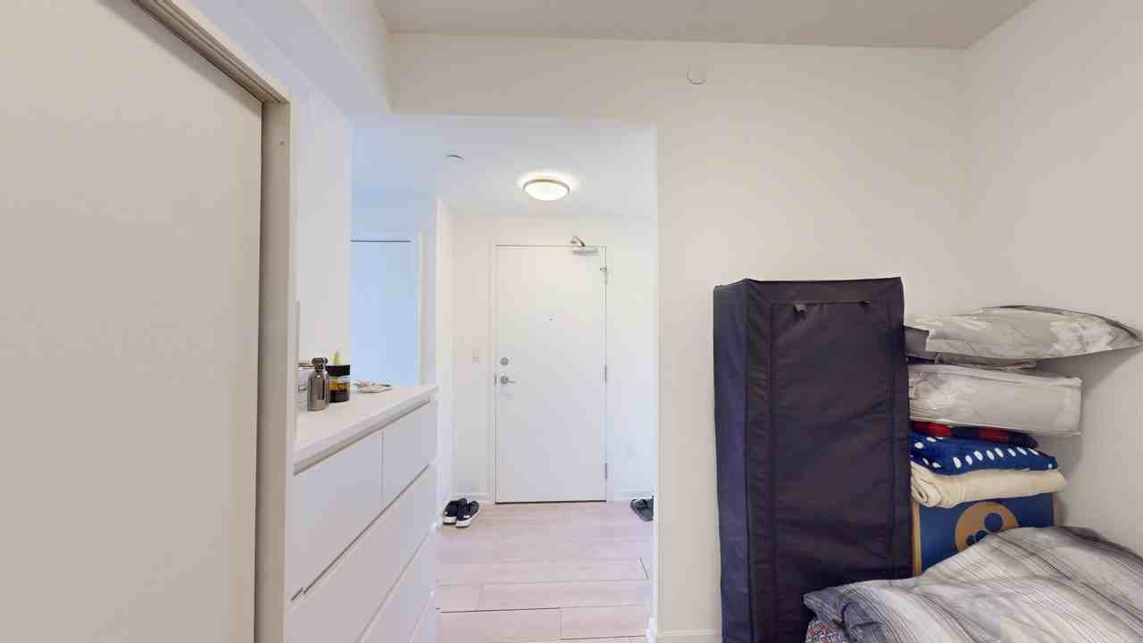 EMERALD CITY 2 CONDOS - Photo 2 of 29