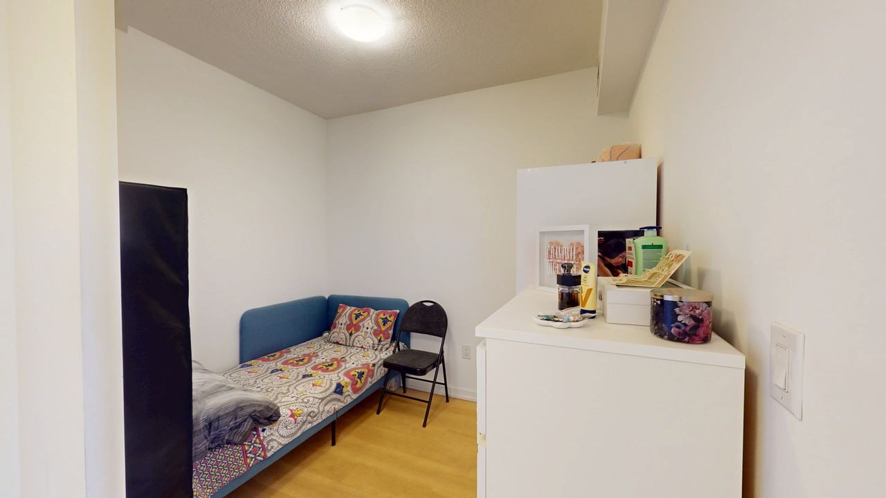 EMERALD CITY 2 CONDOS - Photo 5 of 29
