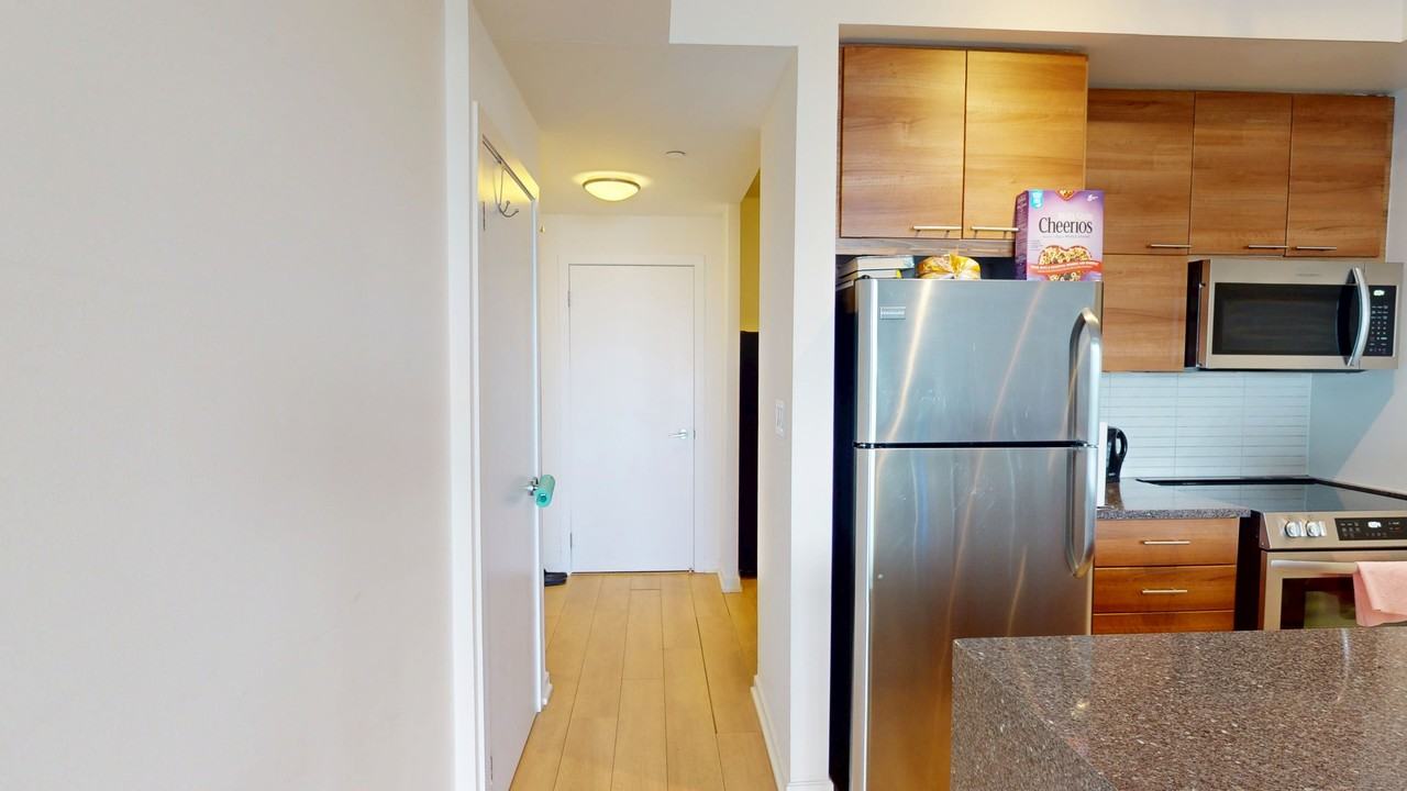 EMERALD CITY 2 CONDOS - Photo 6 of 29