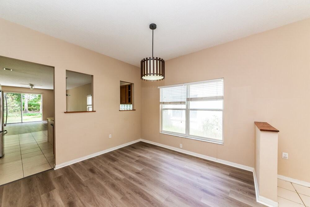 12336 Hollybush Ter - Photo 6 of 16
