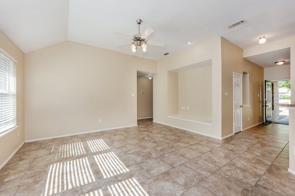 7312 Sierra Way - Photo 3 of 16