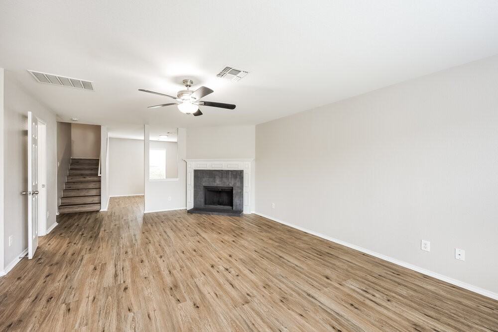 1619 Spice Spg - Photo 5 of 17