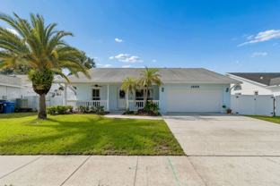 1898 76th Pl N - Photo 1 of 1
