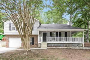 featured image of 2985 Valley View Cir