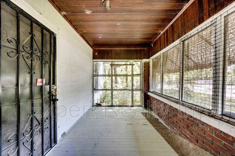 608 5th Ave - Photo 4 of 22