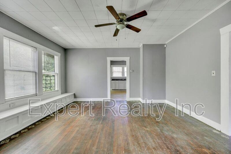 608 5th Ave - Photo 5 of 22