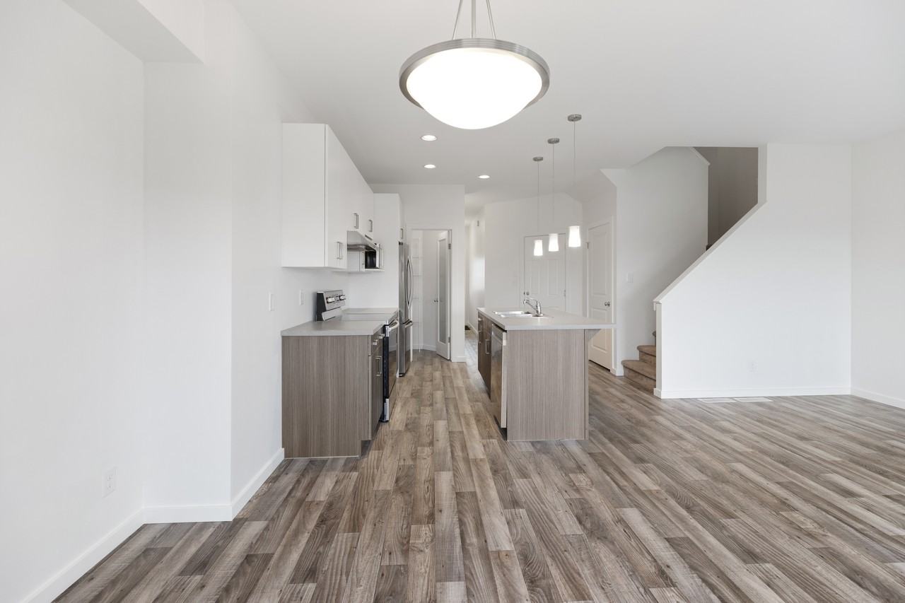 63 Rowntree Avenue - Photo 4 of 29