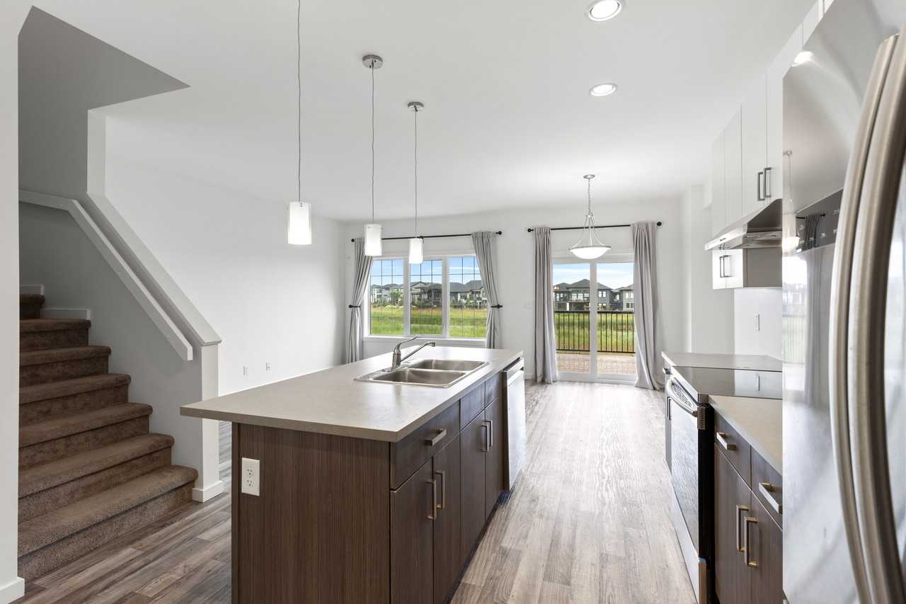 63 Rowntree Avenue - Photo 5 of 29
