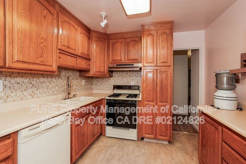 10 Nancy Dr - Photo 5 of 17