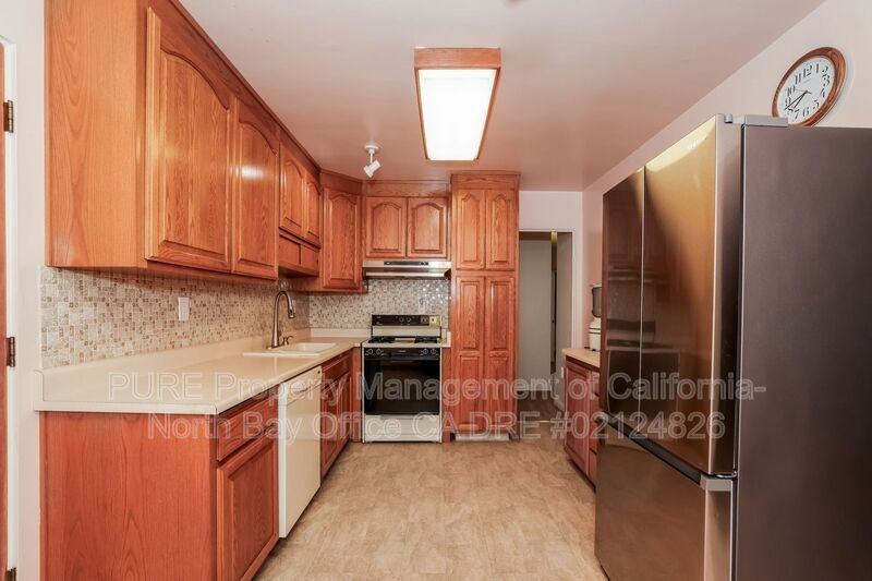 10 Nancy Dr - Photo 6 of 17