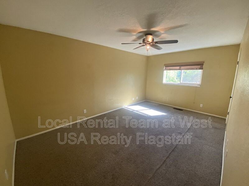1607 N Prairie Way - Photo 6 of 19
