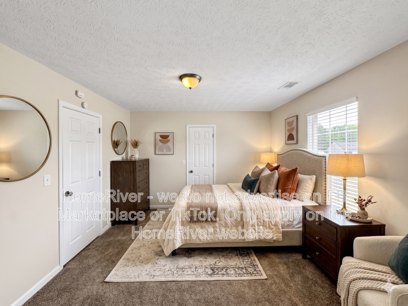 178 Marsh Glen Dr - Photo 5 of 26