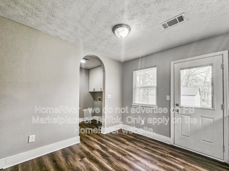 3006 Stanton Rd Se - Photo 4 of 23