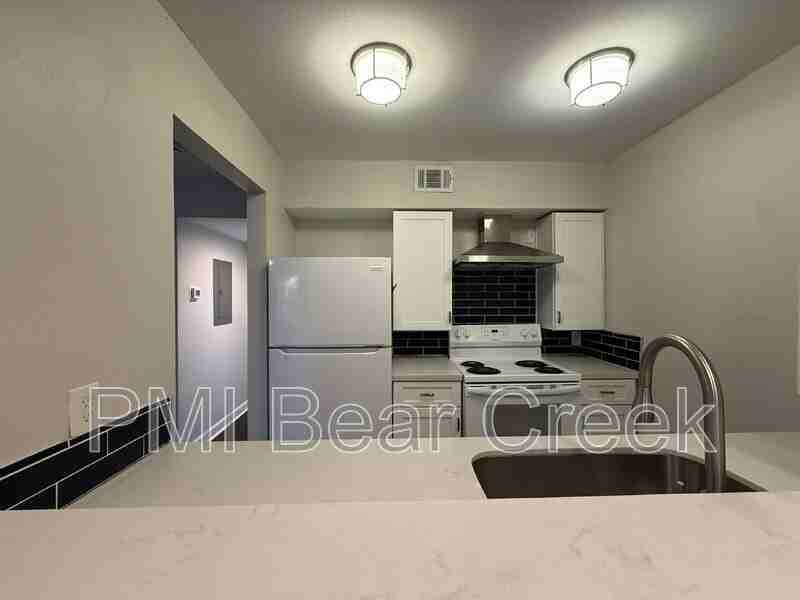 1824 Thonig Rd #10 - Photo 5 of 19