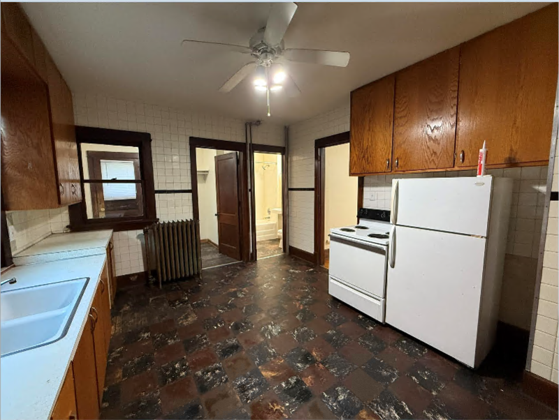1975 E Washington Ave #1BBACK - Photo 6 of 16