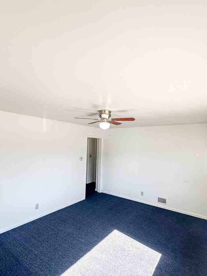 8810 South 280 East - Photo 3 of 28