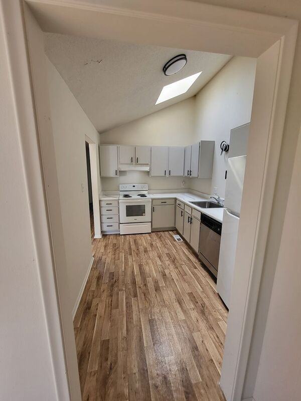 3333 E 113th Ter #B - Photo 5 of 14