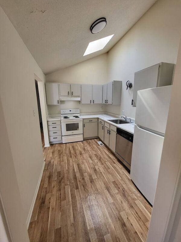 3333 E 113th Ter #B - Photo 6 of 14