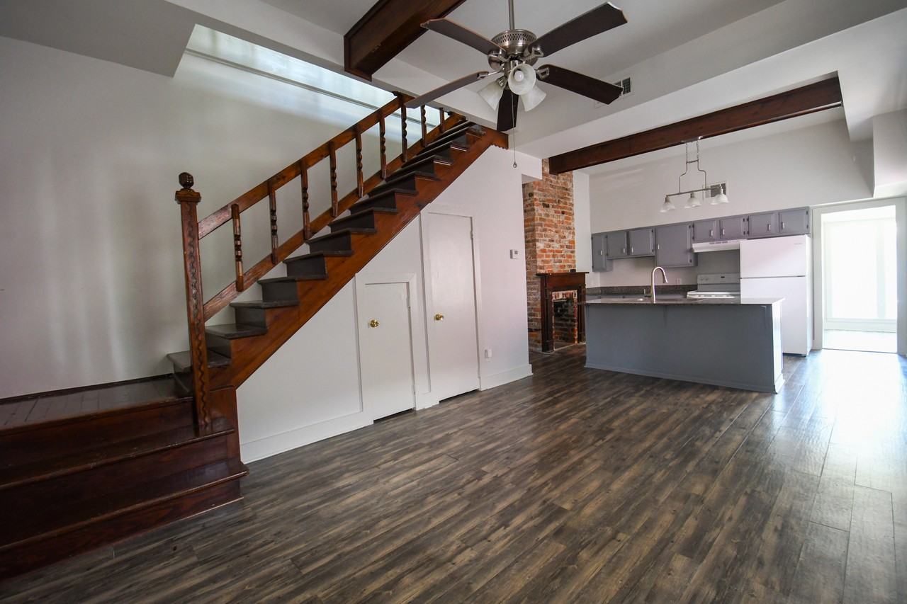 7617 Hurst Street - Photo 3 of 7