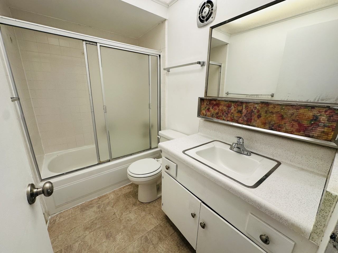 3438 Richland - Photo 7 of 9