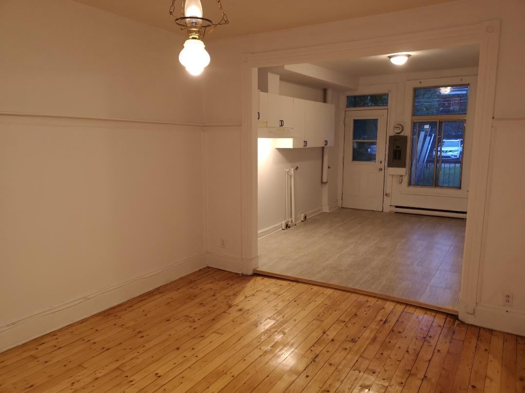 199 Rue Willibrord - Photo 4 of 14