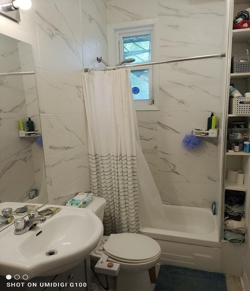 199 Rue Willibrord - Photo 7 of 14