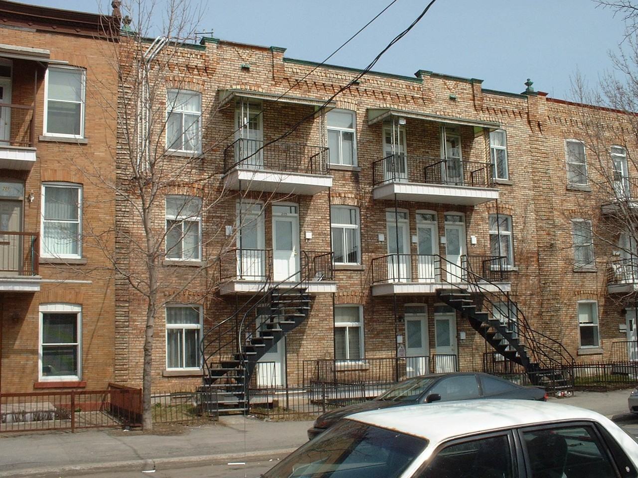 199 Rue Willibrord - Photo 6 of 14