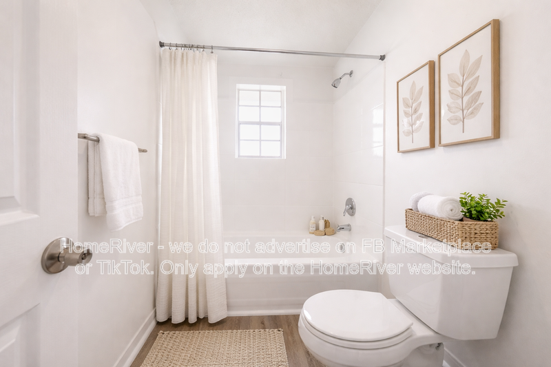 379 Atwood St Sw #4 - Photo 7 of 11