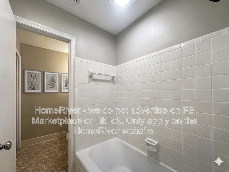 2461 Mcalpin Ter #R - Photo 7 of 16