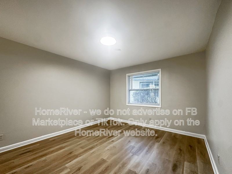 2461 Mcalpin Ter #R - Photo 7 of 15