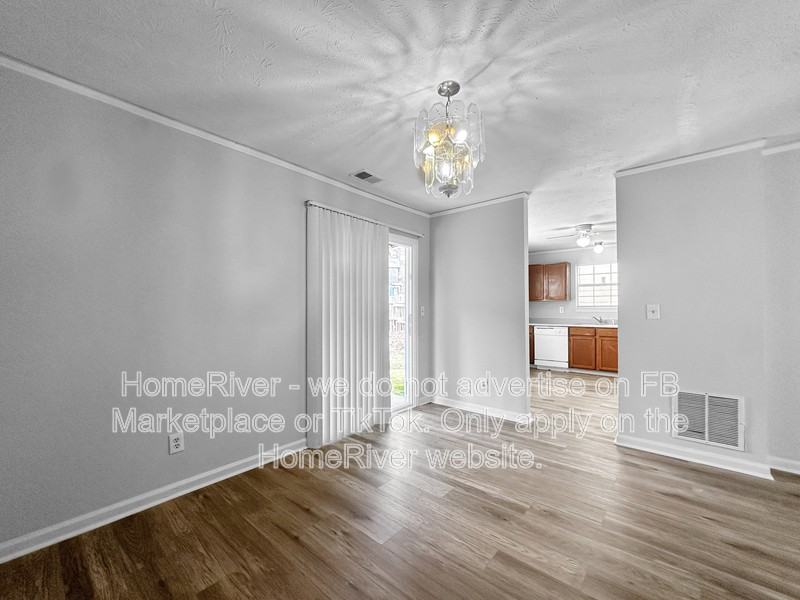 1174 Pin Oak Dr - Photo 6 of 17
